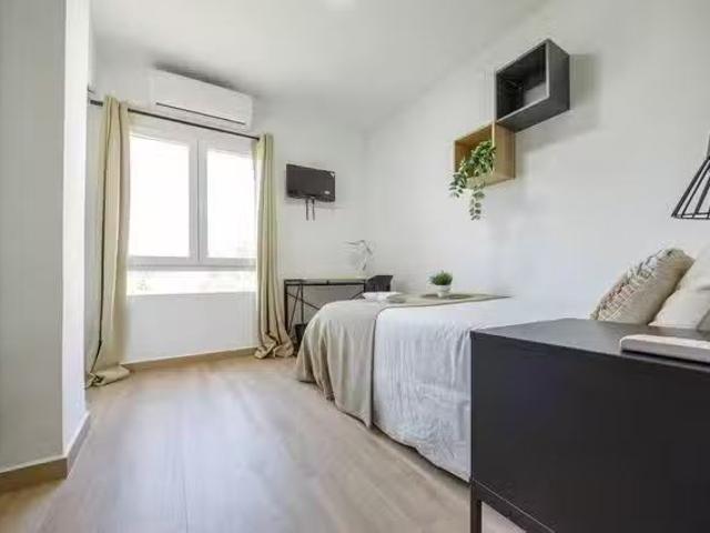 Habitación en Carrer del Doctor Vicent Zaragoza, Benimaclet
