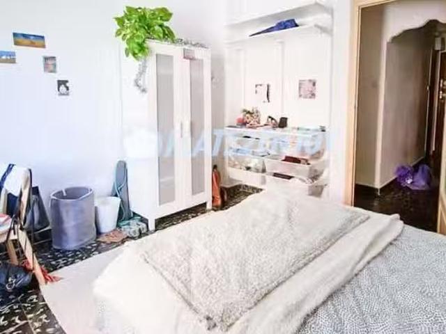 Habitación en Carrer del Pintor Gisbert