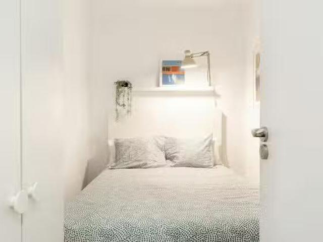 Habitación en Carrer del Rosselló, Dreta de l'Eixample