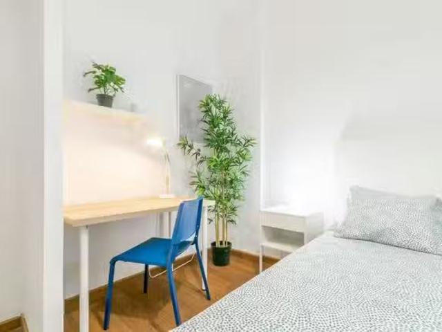 Habitación en Carrer del Rosselló, Dreta de l'Eixample