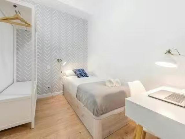 Habitación en Carrer d'Escudellers, El Gòtic