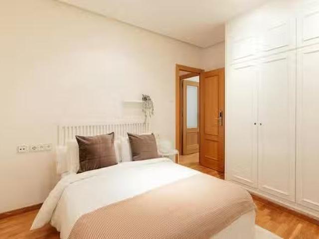 Habitación en Carrer Doctor Vila Barberà, Arrancapins