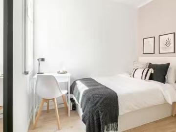 Habitación en Carrer d'Orient
