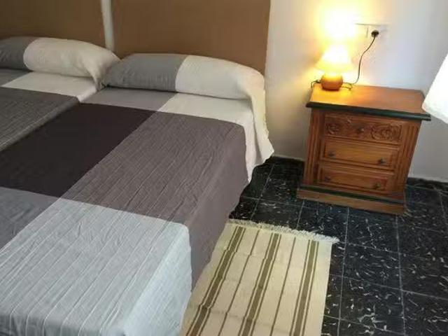 Habitación en Carrer Germans Villalonga, Benimaclet