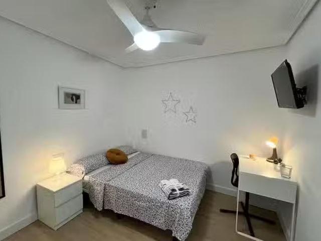 Habitación en Carrer Manuel Vicente Pastor, Carrús est