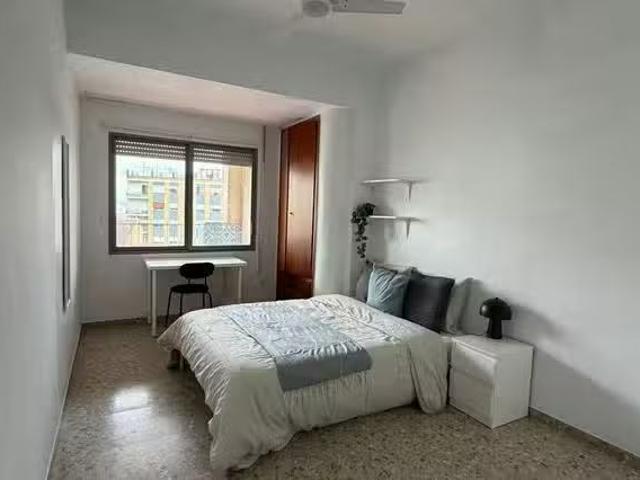 Habitación en Carrer Nou