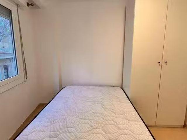 Habitación en Carrer Orient