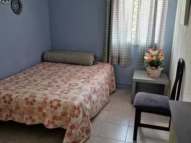 Habitación en Carrer Puig Bernat