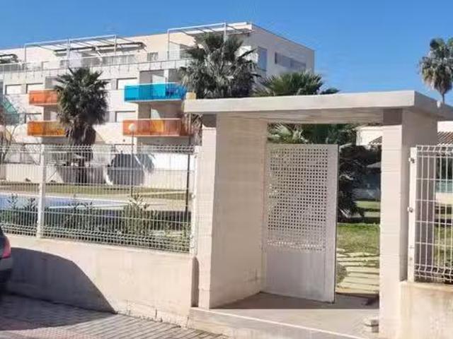 Habitación en Carrer Riu Altaret, Les Deveses