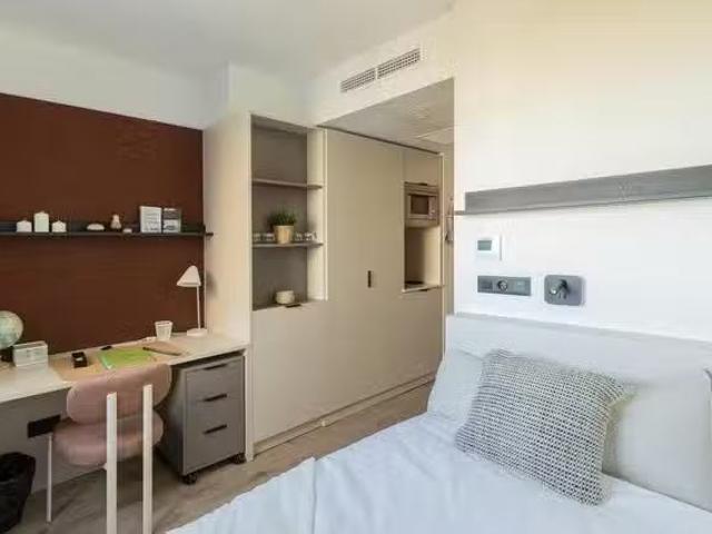 Habitación en Carretera de Colmenar, Fuencarral El Pardo