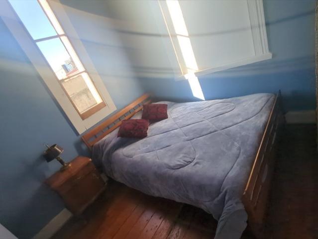 Habitación en centro patrimonial de Valparaiso, con baño privado