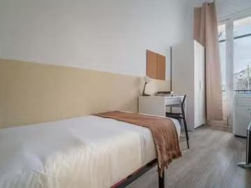 Habitación en Glorieta de Quevedo