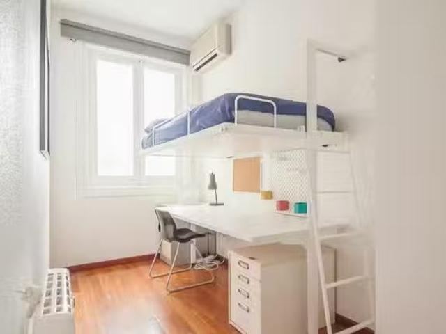 Habitación en Glorieta de Ruiz Giménez, Trafalgar
