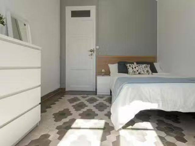 Habitación en Gran Vía de las Germanías, Ruzafa