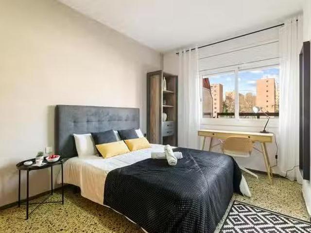 Habitación en Gran Via de les Corts Catalanes, Sant Martí