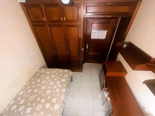 Habitación en Huesca – Ideal para estudiantes universitarios