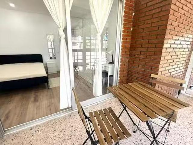 Habitación en Paseo de Goya