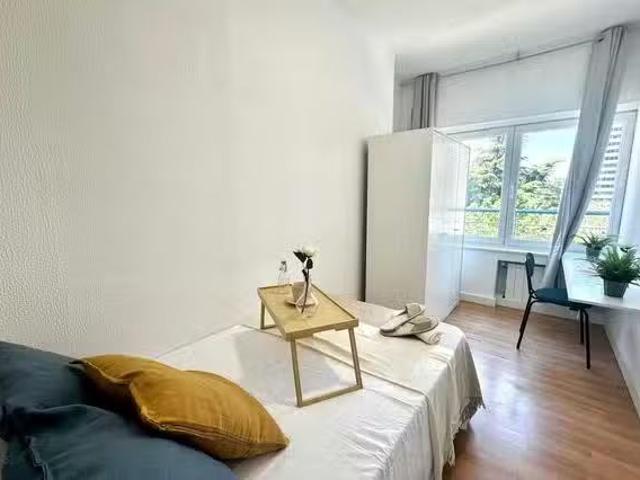 Habitación en Paseo de la Castellana, Castellana