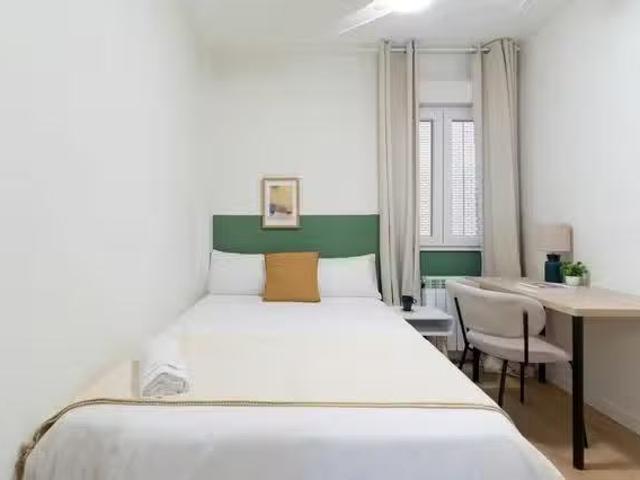 Habitación en Paseo de la Reina Cristina, Retiro