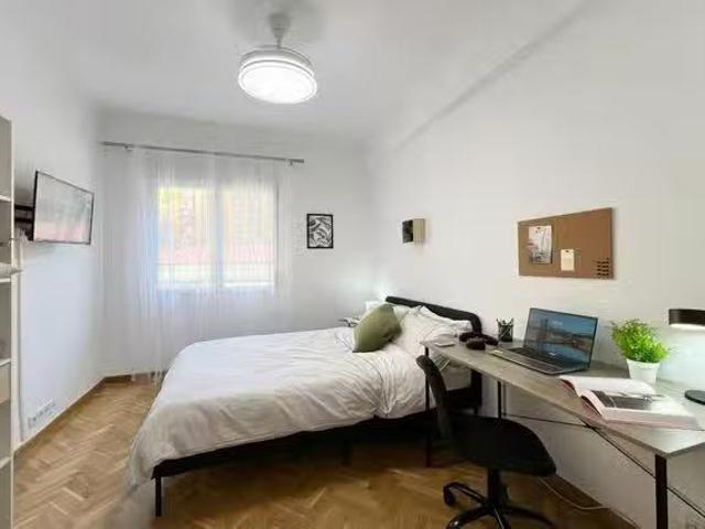 Habitación en Paseo de la Virgen del Puerto, Arganzuela