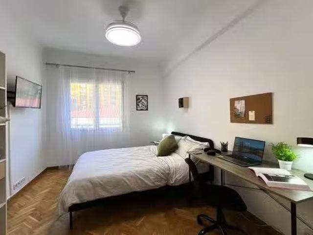 Habitación en Paseo de la Virgen del Puerto