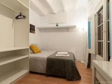 Habitación en Passatge del Rellotge, El Gòtic