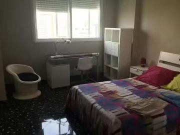 Habitación en Passeig de la Petxina, Extramurs