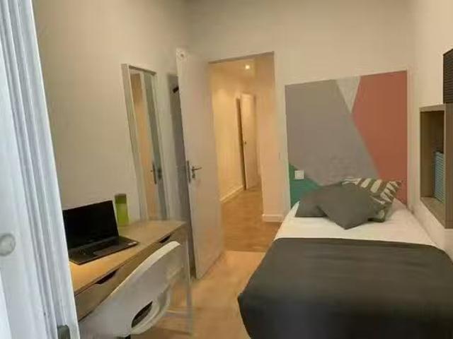 Habitación en Passeig de Manuel Girona, Pedralbes