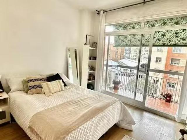 Habitación en Passeig de Maragall, El Camp de l'Arpa del Clot