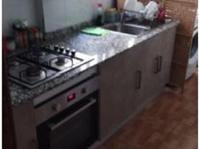 Habitación en piso compartido de 4 habitaciones en Alicante, solo para mujeres profesionales