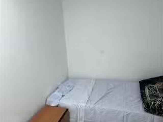 Habitación en piso compartido de 4 habitaciones en alquiler, A.
