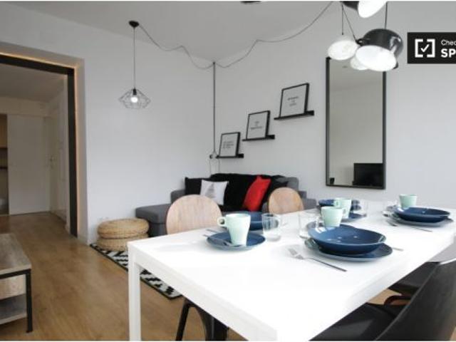Habitación en piso compartido de 4 habitaciones en alquiler en Vila de Gràcia