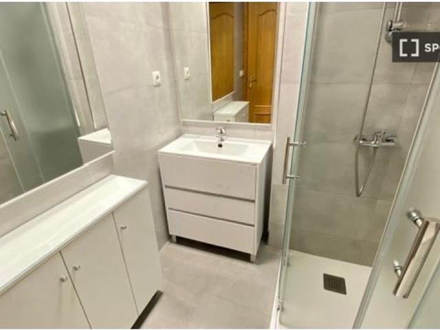 Habitación en piso compartido de 4 habitaciones en Getafe, solo para profesionales
