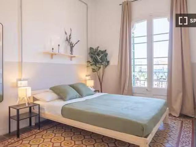 Habitación en piso compartido de 4 habitaciones en Sant Andreu