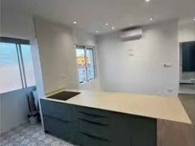 Habitación en piso compartido de 5 habitaciones en Alicante