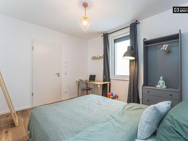 Habitación en piso compartido de 5 habitaciones en alquiler en Berlín, solo para profesionales