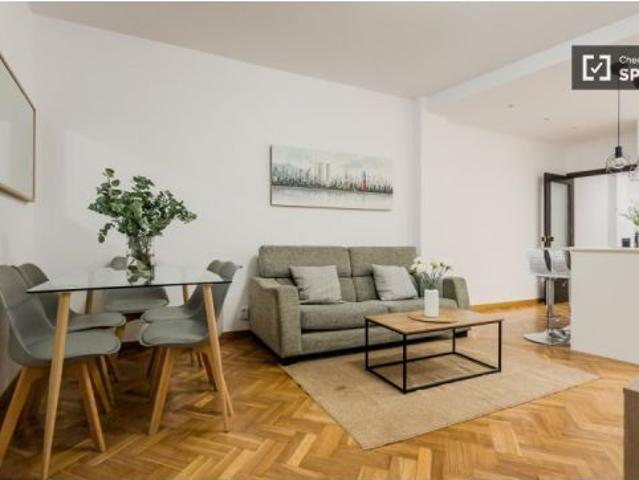 Habitación en piso compartido de 5 habitaciones en alquiler en El Putget i Farró, Barcelona, gastos