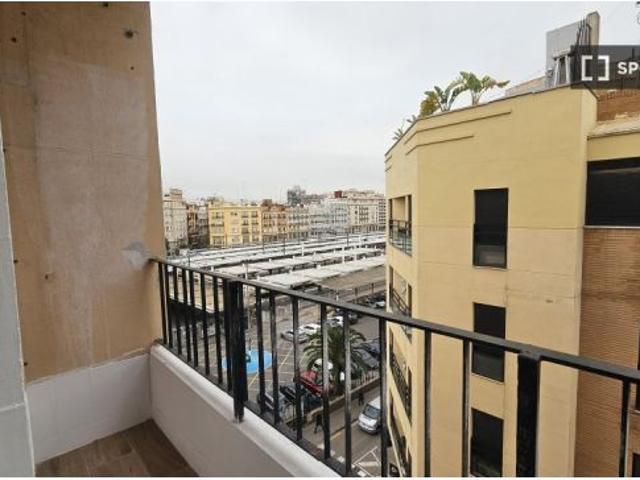 Habitación en piso compartido de 5 habitaciones en alquiler en La Roqueta, Valencia