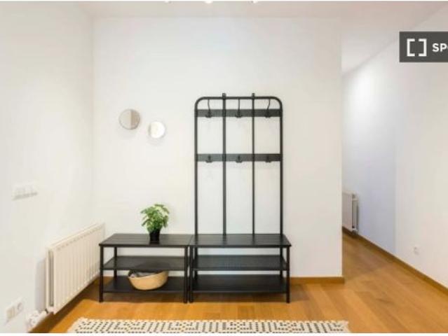 Habitación en piso compartido de 5 habitaciones en alquiler en Les Corts