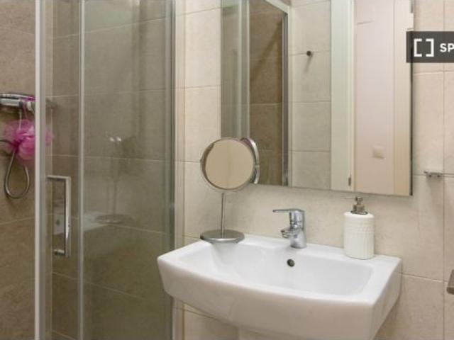 Habitación en piso compartido de 5 habitaciones en Santander, ideal para estudiantes