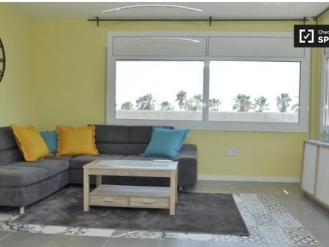 Habitación en piso compartido de 6 habitaciones en alquiler en La Barceloneta
