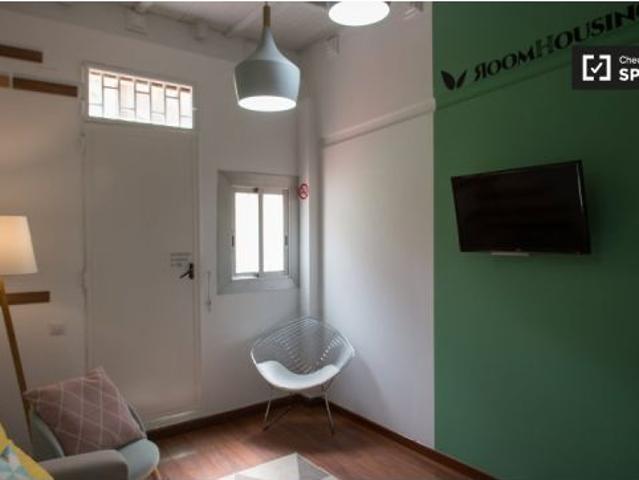 Habitación en piso compartido de 6 habitaciones en alquiler en la Dreta de l' Eixample, no s