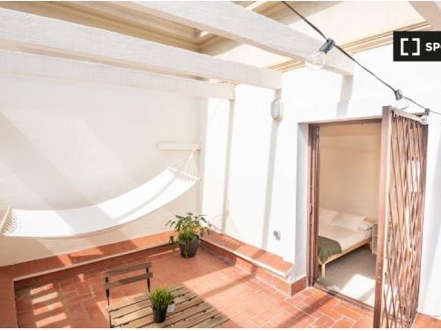 Habitación en piso compartido de 6 habitaciones en alquiler en Sant Gervasi Bonanova