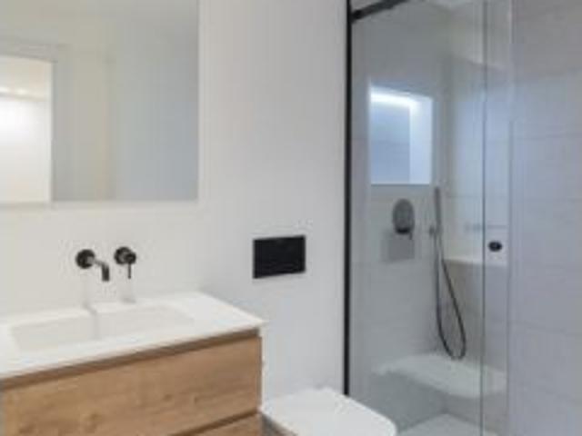 Habitación en piso compartido de 6 habitaciones en Pilar