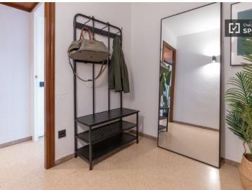 Habitación en piso compartido de 7 habitaciones en alquiler en el Congrés i els Indians