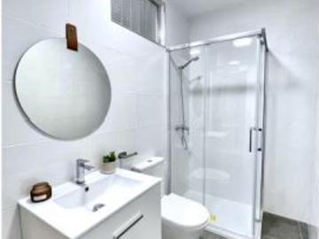 Habitación en piso compartido de 7 habitaciones en alquiler en Recoletos, solo para profesionales y