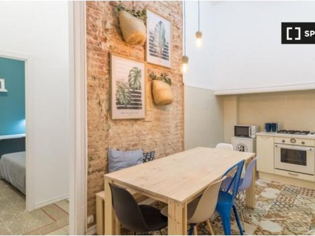 Habitación en piso compartido de 9 habitaciones en alquiler en Vila de Gràcia, no parejas
