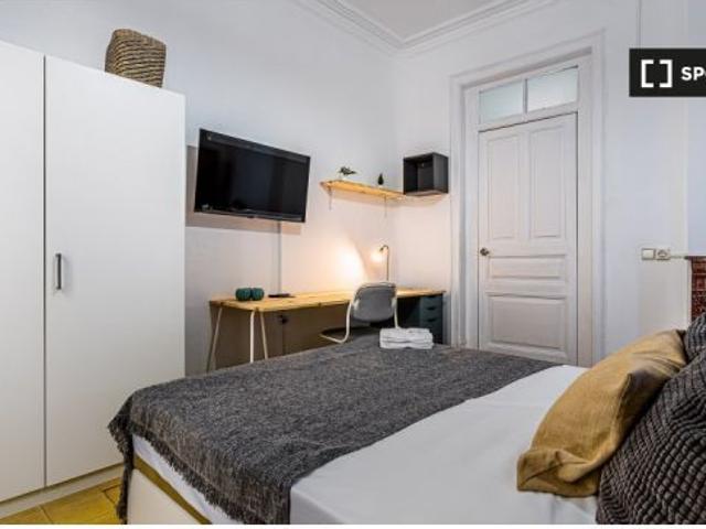 Habitación en piso compartido de 9 habitaciones en alquiler en el Gótico, se aplican restricciones