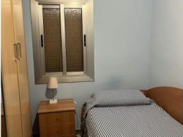 Habitación en piso compartido de 1 dormitorio en alquiler en La Torrassa