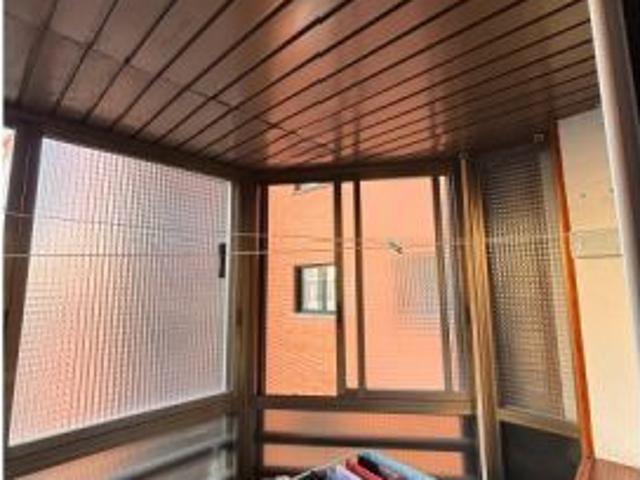 Habitación en piso compartido de 1 dormitorio en alquiler en Milagrosa Arrosadia, ideal para mujeres